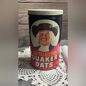 1982 Quaker oat tin